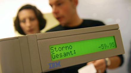 Storno, Kasse 23, bitte! Die Umtauschregeln sind nicht so, wie sie viele Händler den Kunden gerne verkaufen.