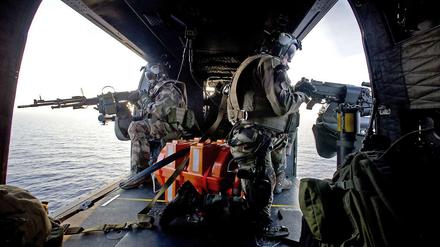 Französische Streitkräfte während einer ihrer ersten Nato-Operationen in Libyen.