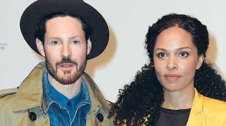 Kollege und Partner. Joy Denalane ist mit Max Herre zusammen.