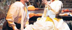 Dienst nach Vorschrift. Jose Cura als Samson und Vesselina Kasarova als Dalila. Foto: Eventpress Hönsch