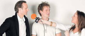 Die Drei vom Internetradio: Frank Landes (li.), Patrick Kretschmer und Nina Landes haben vor Top100Station bei diversen Berliner Privatfunkern gearbeitet.