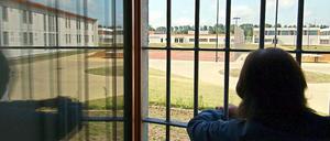 Hinter Gittern. In sieben europäischen Ländern gibt es Verwahrsysteme.