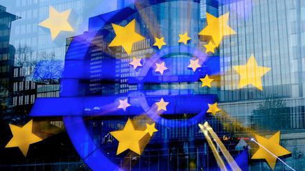 Der Euro steht unter Beschuss.