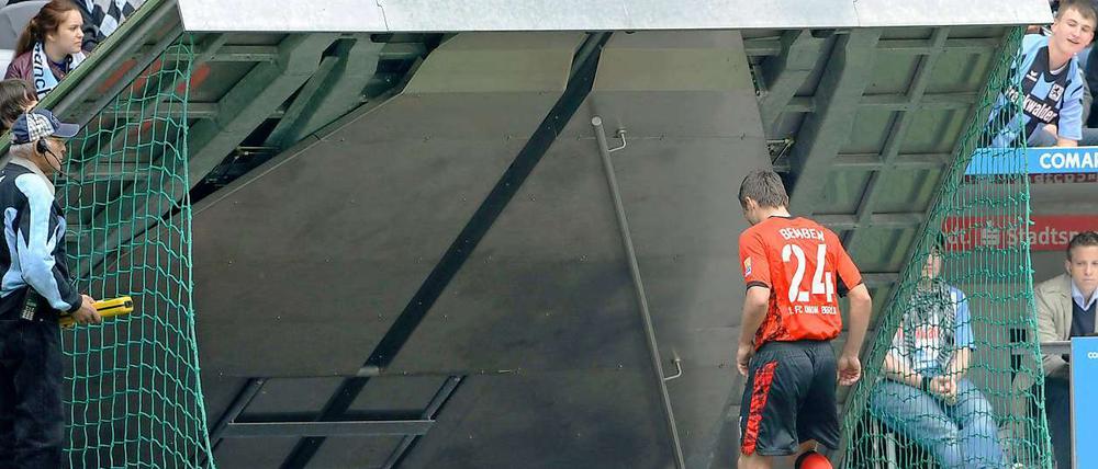Abgang. Michael Bemben fliegt in seinem letzten Spiel für Union bei 1860 München vom Platz. Die Zukunft des Routiniers ist unklar - doch auch sein künftiger Ex-Verein steht vor neuen Herausforderungen.