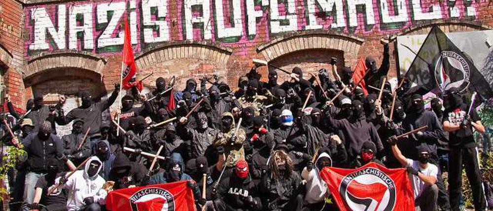 "Nazis auf's Maul": So mobilisieren radikale Linke zum 1. Mai in Berlin.