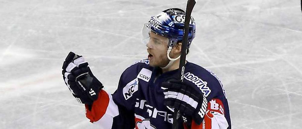 Setzte den Schlusspunkt: Mads Christensen bejubelt sein Tor zum 5:1.