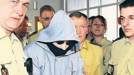 Der Amokläufer vor dem ProzessFoto: ddp