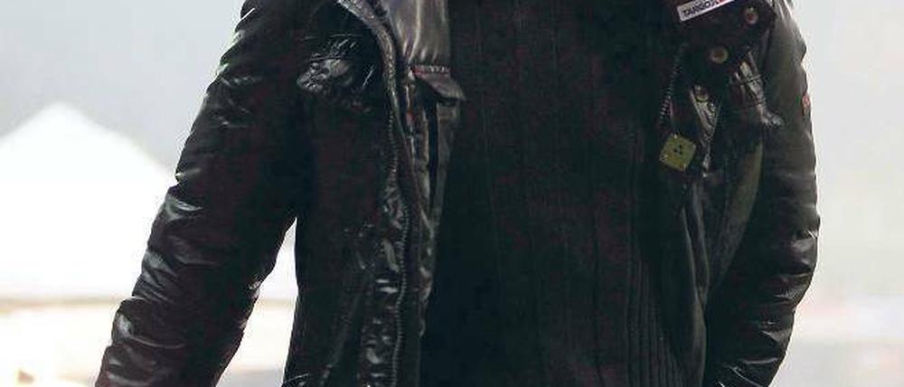 Neue Dienstkleidung. Torsten Frings, Kapitän von Werder Bremen, hat keine Lust mehr auf professionellen Fußball. Er will im Sommer seine Karriere beenden. 