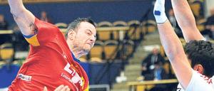 Im Anflug auf Berlin. Der Spanier Iker Romero soll zu den Füchsen kommen.