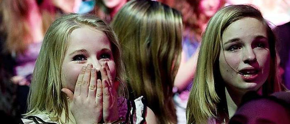 Kreisch ist ihr Gemüse: Bieber-Fans im Angesicht von Bieber.