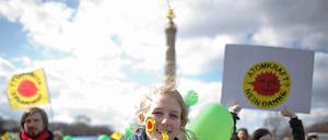 Auf der Straße des 17. Juni, zwischen Siegessäule und Brandenburger Tor findet die Abschlusskundgebung statt.