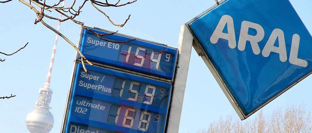 E10 in Berlin. Das Thema steht ganz oben auf der Tagesordnung.