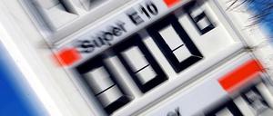 Super E10 zum Nulltarif: Viele Autofahrer würden offenbar nicht mal dann den neuen Sprit tanken.