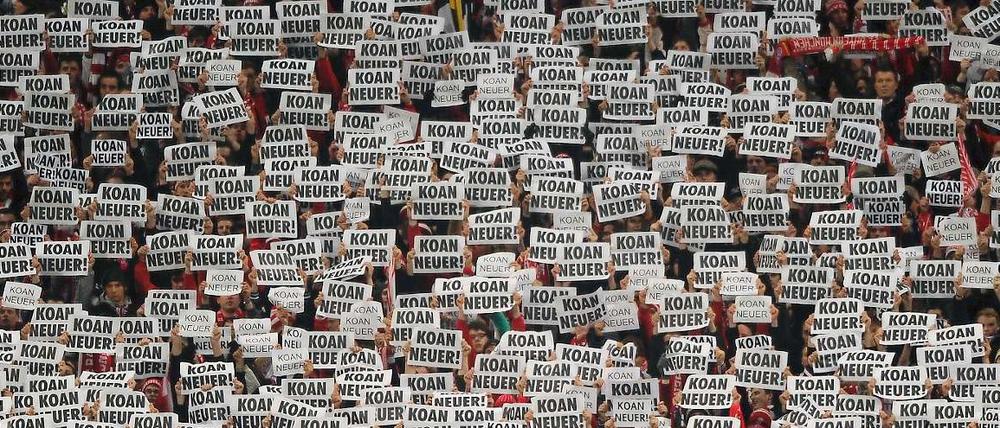 Koan Neuer: Die Bayern-Fans sind sich in dieser Personalie einig. Jenseits der Grenzen des Freistaats schüttelt so mancher darüber nur noch den Kopf.