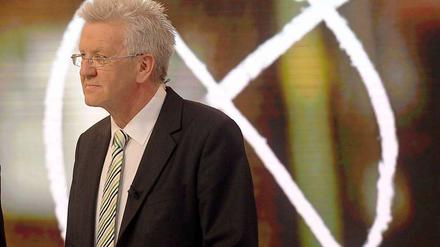 Ein Kreuzchen für den Grünen: Winfried Kretschmann war für die bürgerliche Mitte wählbar - jetzt wird er wohl erster grüner Ministerpräsident.