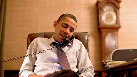 Mister Cool. Barack Obama gratuliert in der Wahlnacht dem republikanischen Mehrheitsführer John Boehner, seinem künftig mächtigen Widersacher. 