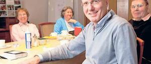 Premiere im Seniorenkreis. Steffen Reiche, früher SPD-Bundestagsabgeordneter, ist jetzt Pfarrer der evangelisch-reformierten Schlosskirchengemeinde. Foto: Moritz