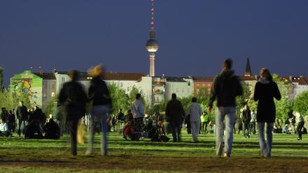 Die geplante Erweiterung des Mauerparks auf der Bezirksgrenze zwischen Mitte und Pankow bleibt ein Streitthema.