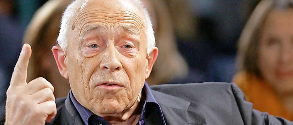 Der Vermittler: Heiner Geißler hat Gegner und Befürworter des Stuttgart-21-Projekts an einen Tisch gebracht. Jetzt wird geschlichtet und geschlichtet und geschlichtet und ...