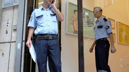 Kampf der Kulturen: Im Istanbuler Stadtteil Tophane wurde eine Kunstgalerie überfallen - von Anwohnern, die sich von der lokalen Schickeria gestört fühlen.