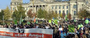 Seit 2007 wird in Berlin unter dem Motto "Freiheit statt Angst" für Datenschutz und gegen Überwachung demonstriert.
