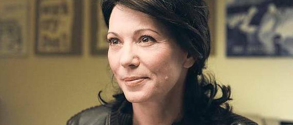 Engagiert. Schauspielerin Iris Berben ist seit 1994 als „Rosa Roth“ im Einsatz (heute, ZDF, 20 Uhr 15). Der erfolgreiche Krimi wird von ihrem Sohn Oliver Berben produziert. Foto: ZDF
