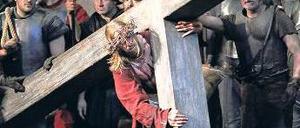 Wehe, es fängt einer an zu lachen. Schauspieler bei den Passionsspielen.