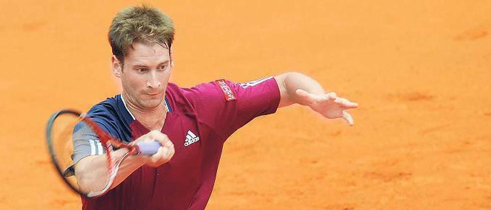 Voller Schwung. Früher hasste Florian Mayer das Tennisspielen auf Sand und wollte sogar schon aufhören. Jetzt hat er wieder Spaß an seinem Beruf. 