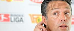 Uwe Neuhaus hat sich angehört, was seine Spieler zu ihrer Leistung in Paderborn zu sagen hatten.