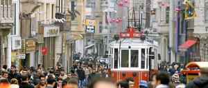 Viel Verkehr = viel zu tun. Die türkische Wirtschaft boomt - nicht nur in Istanbul.
