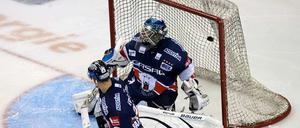 Schwarzes Wochenende für Zepp. Der Berliner Torhüter kassierte acht Gegentreffer in zwei Spielen.