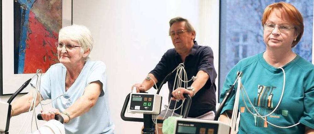 Zurück ins Leben. Ambulantes Training in einem Berliner Rehazentrum. 