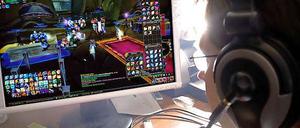 Wer mit Spielen wie World of Warcraft aufhören, seinen Avatar aber nicht völlig vergessen möchte, kann diesem auf herolymp.de die letzte Ehre erweisen.