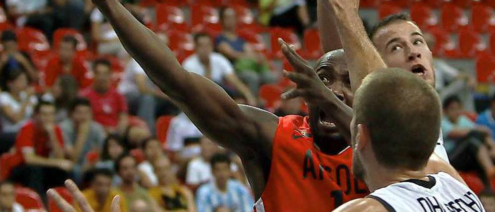 Aus für Deutsche Mannschaft bei der Basketball-WM. In der Verlängerung spielte Angola cleverer und war den Deutschen meist einen Schritt voraus.