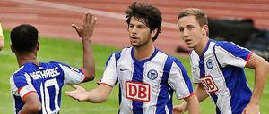 Grund zum Jubeln? Diskutieren Sie in unserer Live-Debatte mit, wie sich Hertha BSC in der ersten DFB-Pokalrunde beim SC Pfullendorf schlägt. 