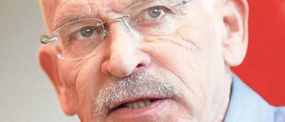 „Duckmäusertum“ wirft Enthüllungsjournalist Wallraff dem WDR vor. 