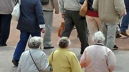 Mehr als jeder Dritte der 60- bis 64-Jährigen war 2009 erwerbstätig.