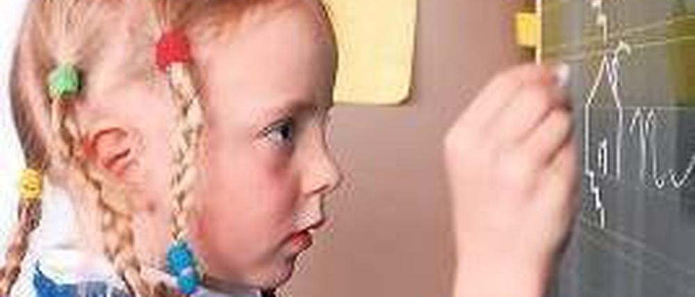 Vorsorge. Eine gute Bildung hilft, die kognitiven Fähigkeiten im Alter länger zu behalten.