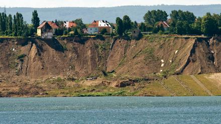 Das Erdrutschgebiet von Nachterstedt und der Concordiasee ein Jahr danach.