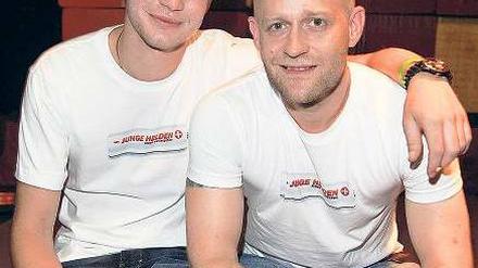 Verschnaufpause: Tobias Schenke (links) und Jürgen Vogel im Club. Foto: Breuel-Bild
