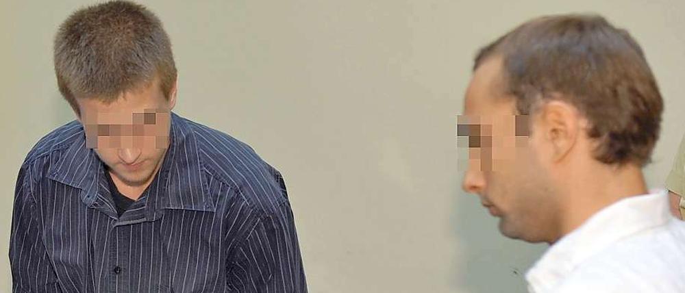 Die beiden Angeklagten Markus S. (l.) und Sebastian L. beim Prozessauftakt.