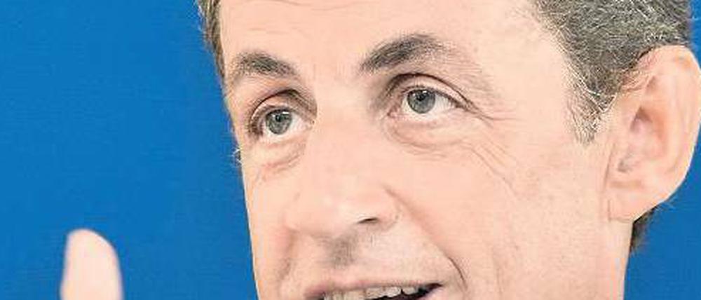 Unter Druck. Nicolas Sarkozy soll als Präsidentschaftskandidat 2007 eine illegale Spende in Höhe von 150 000 Euro erhalten haben.
