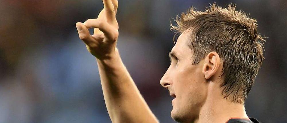 Miroslav Klose fehlt jetzt nur noch ein Tor bis zum WM-Rekord von Brasiliens Ronaldo.