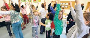 Einen nachhaltigen Aufstieg für benachteiligte Kinder ermögliche eine früh einsetzende, intensive Förderung, sagen Schweizer Forscher. 