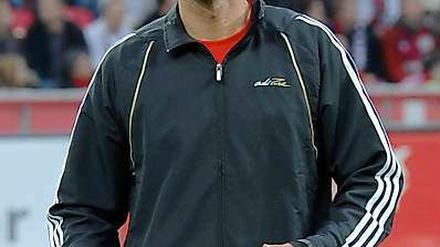 Michael Ballack, hier beim Abschiedsspiel für Bernd Schneider, steht vor einer Rückkehr in die Bundesliga.