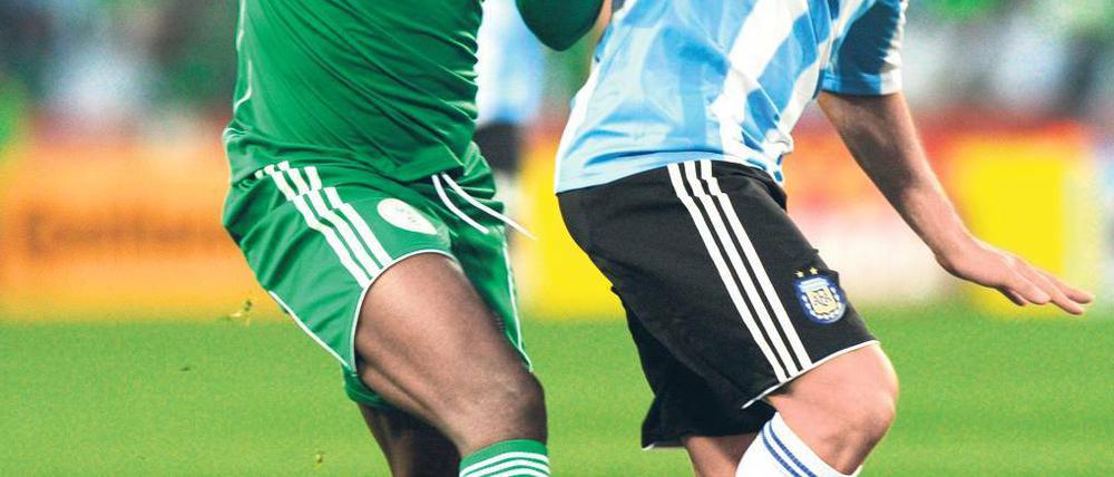 Sieht aus wie Ronaldinho, ist es aber nicht. Giovani Dos Santos sorgt bei Mexiko trotzdem