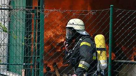 70 Feuerwehrleute waren bei der Brandbekämpfung im Einsatz.