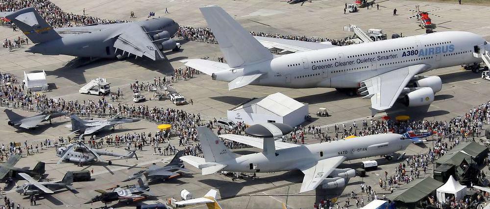 Archivbild aus dem Jahr 2008: Die Internationale Luft- und Raumfahrtausstellung ILA bleibt in der Region Berlin-Brandenburg.