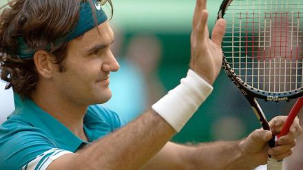 Über Westfalen nach Wimbledon. In Halle bereitet sich Roger Federer auf das Turnier in England vor, wo er wieder gewinnen will.