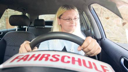 1400 Euro geben Berliner Fahrschüler im Schnitt aus, wenn sie ihren Führerschein machen wollen.
